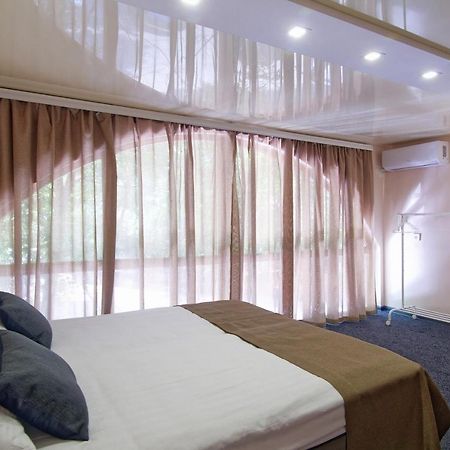 Arcadia Marine Hotel Odessa Exterior photo