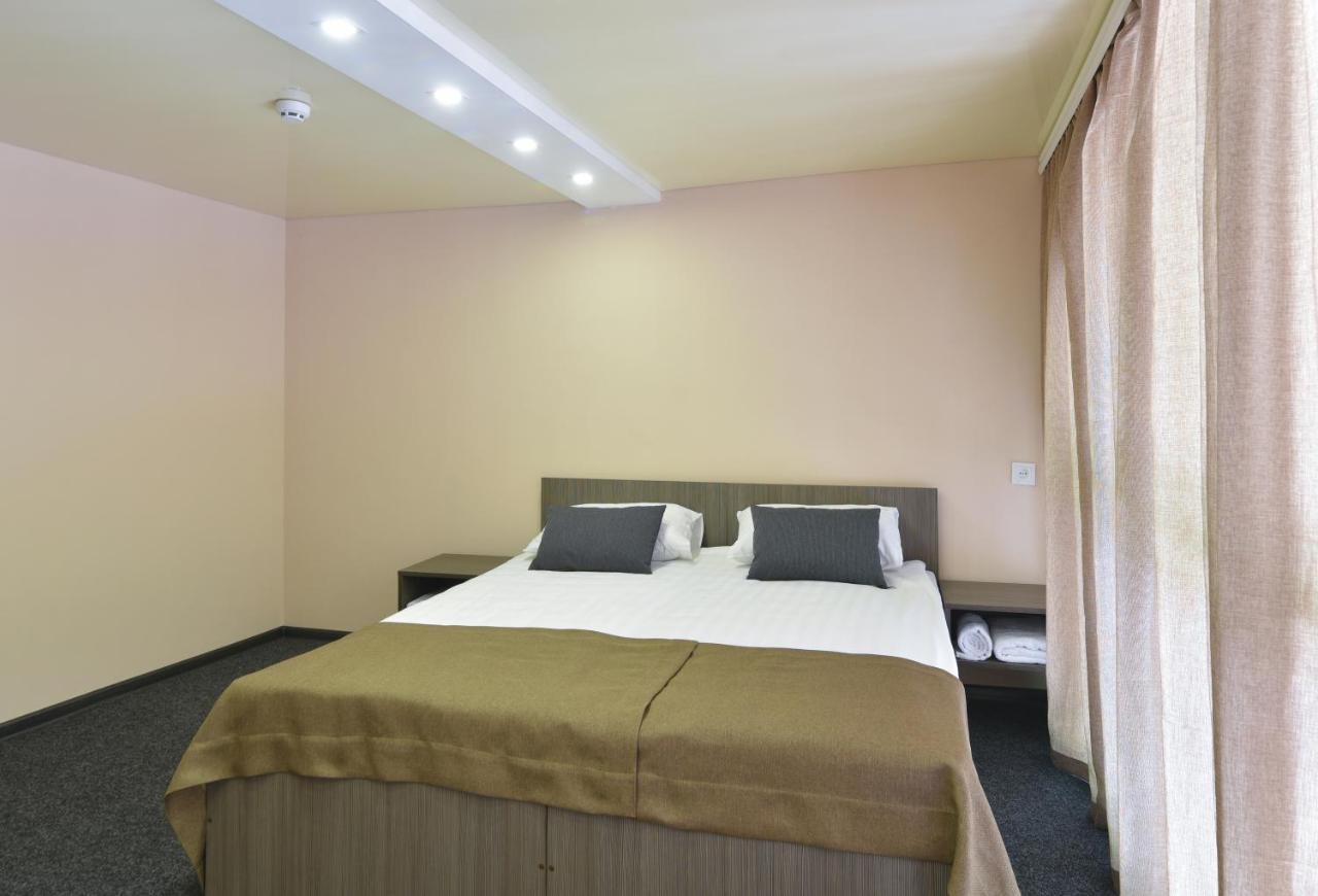 Arcadia Marine Hotel Odessa Exterior photo
